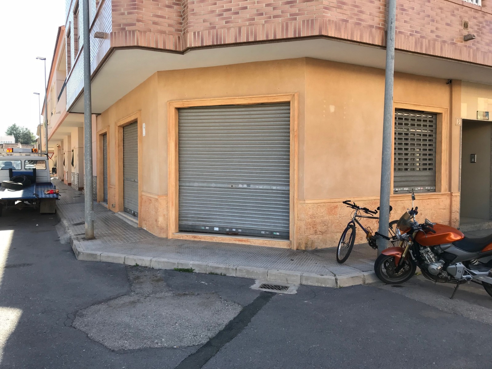 For sale: Commercial property in Almoradí