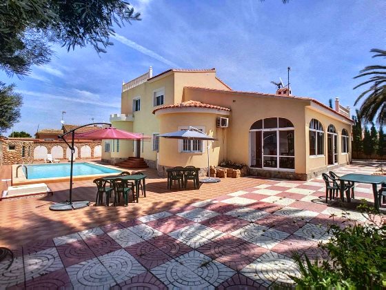 6 bedroom house / villa for sale in Torrevieja, Costa Blanca