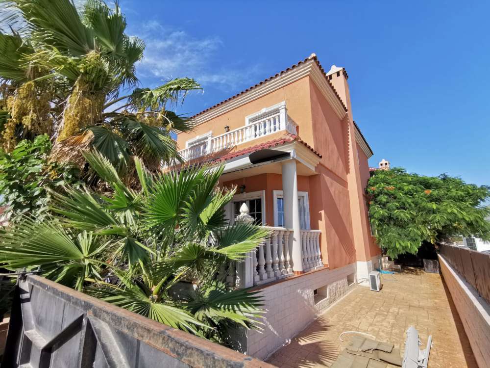 For sale: 4 bedroom house / villa in Almoradí