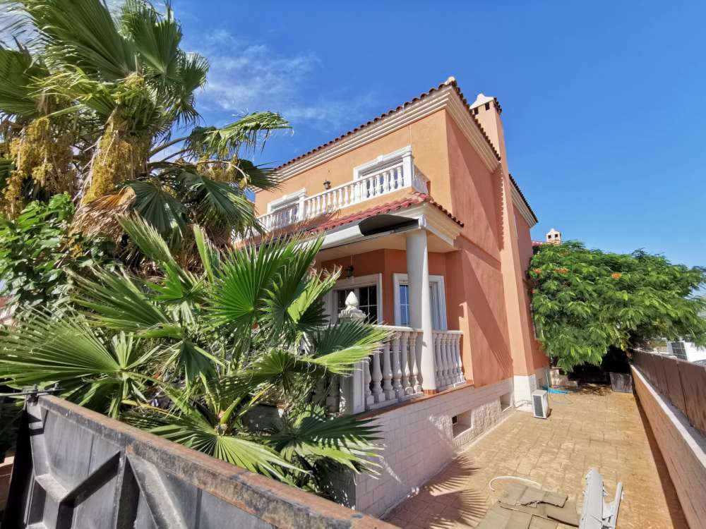 4 bedroom house / villa for sale in Almoradí, Costa Blanca