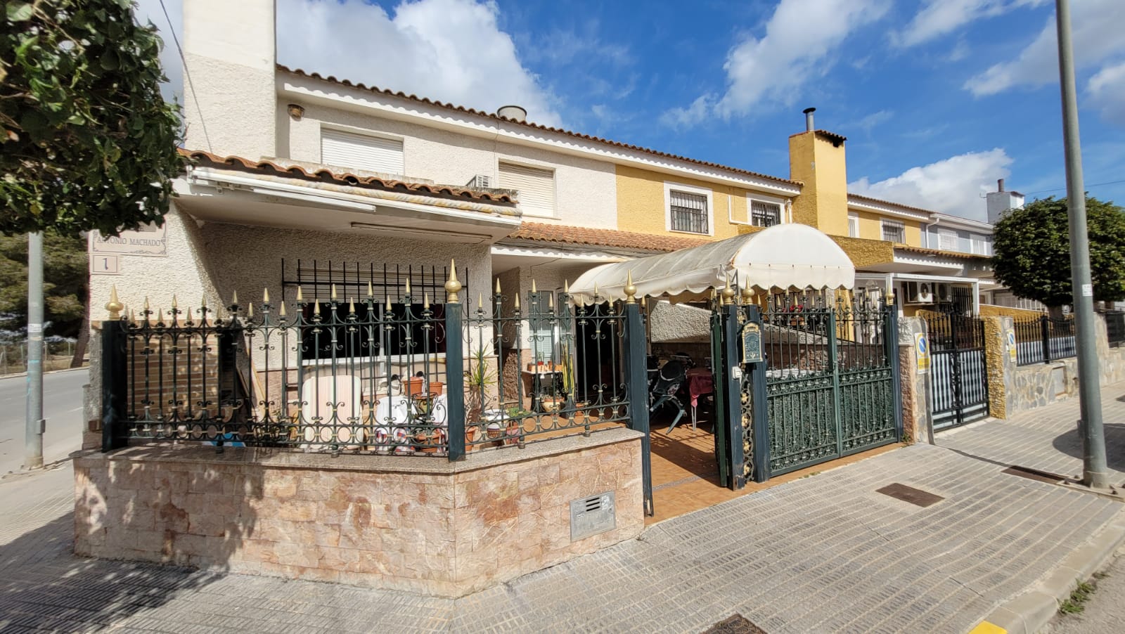 5 bedroom house / villa for sale in Almoradí, Costa Blanca