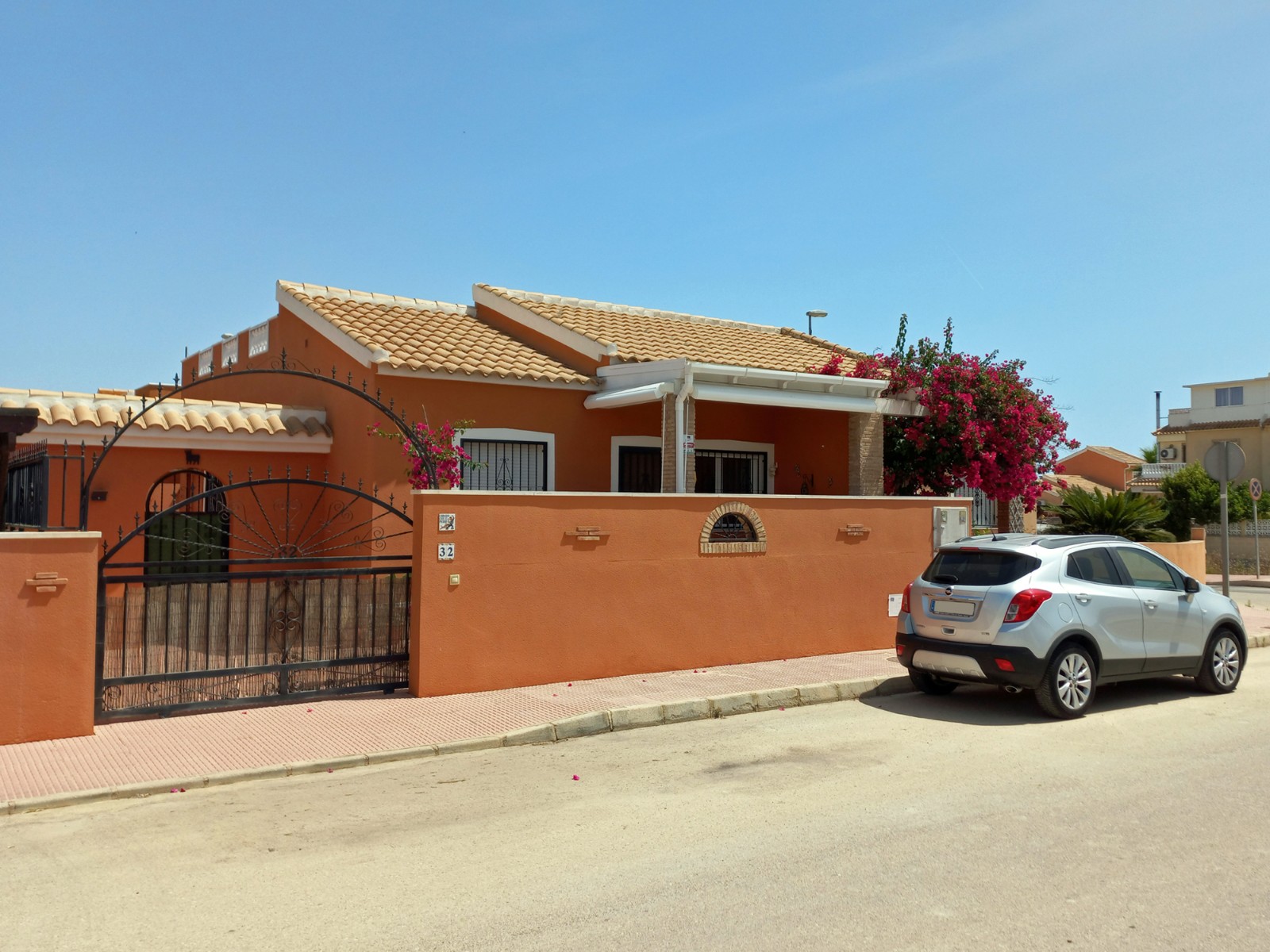 For sale: 2 bedroom house / villa in Daya Nueva, Costa Blanca