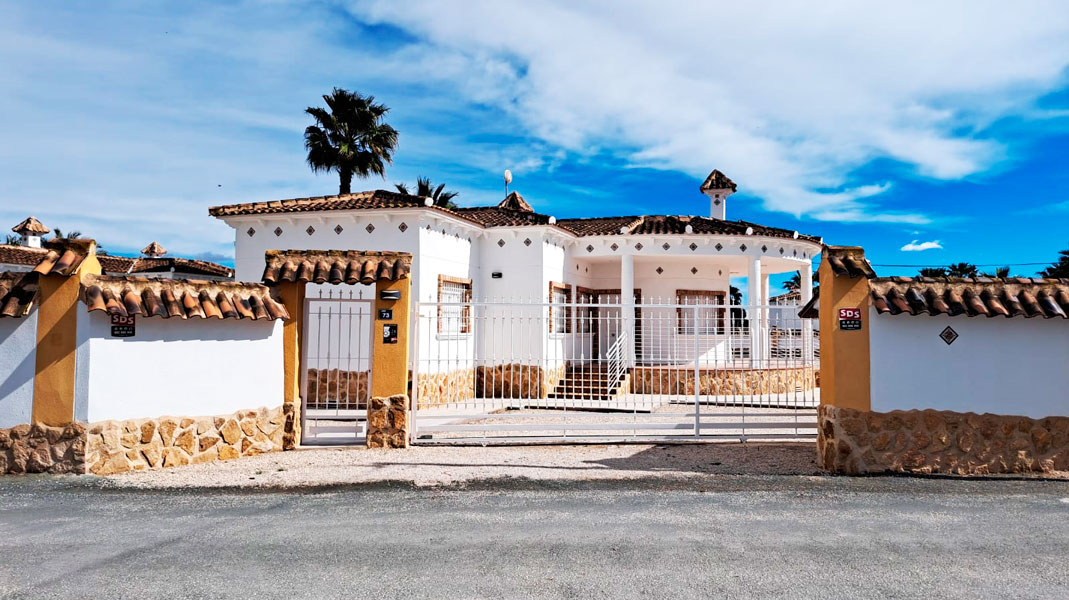 For sale: 3 bedroom finca in Catral, Costa Blanca