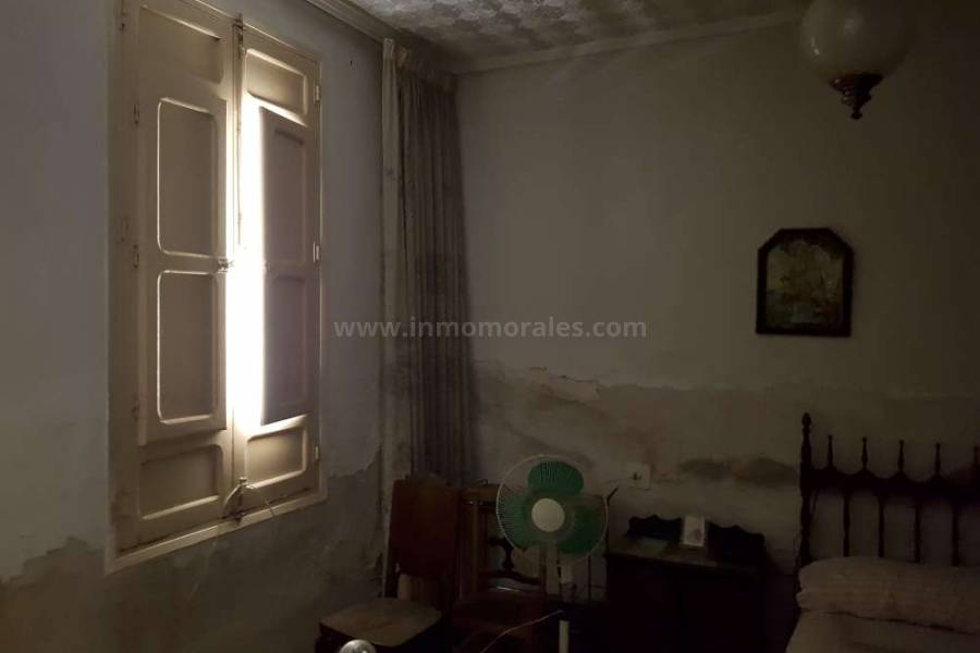 Resale - Renovation - Catral