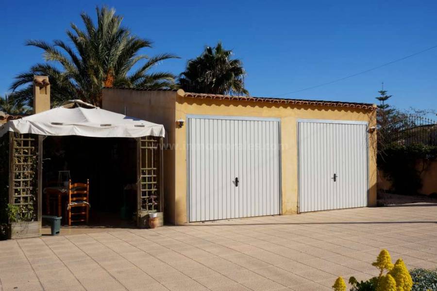 Herverkoop - Villa ( Finca ) - Catral