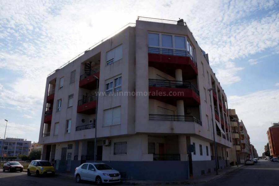 Resale - Apartment  - Almoradí