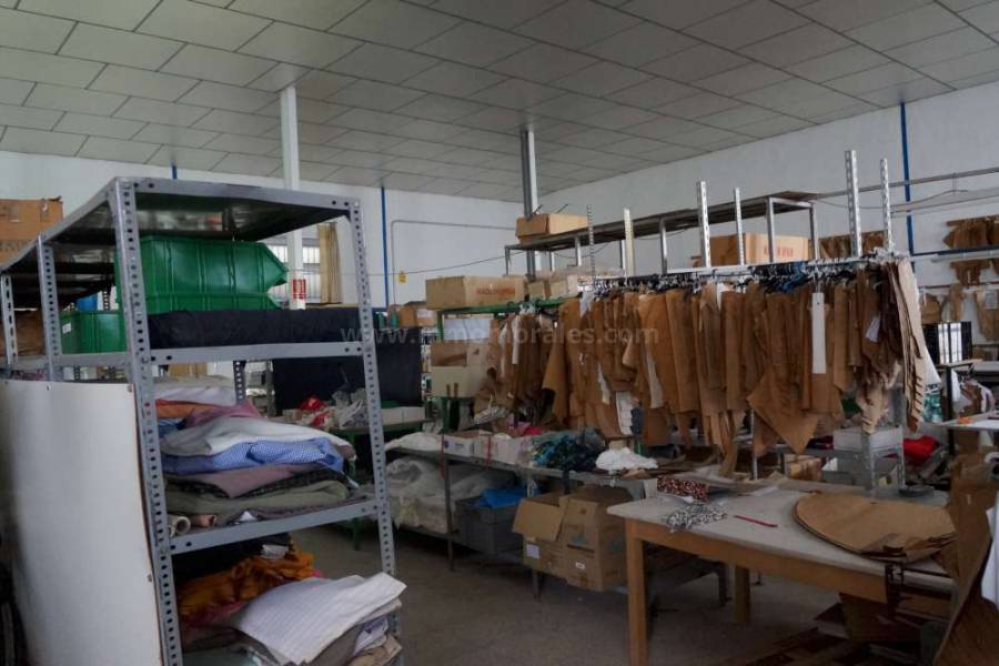 Resale - Warehouse - Almoradí