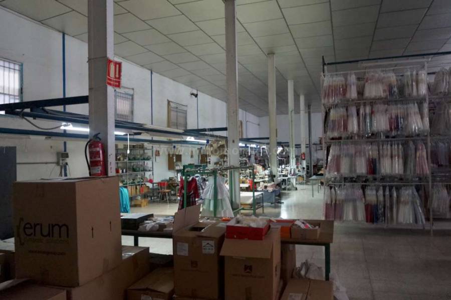 Resale - Warehouse - Almoradí