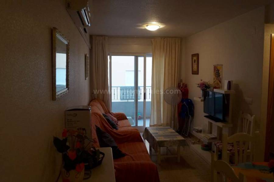 Resale - Apartment  - Torrevieja - Center Torrevieja