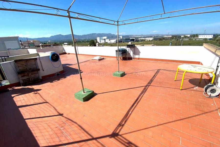 Resale - Town House  - San Isidro