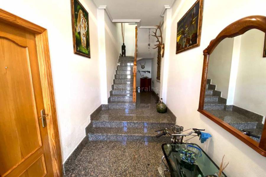 Resale - Town House  - San Isidro