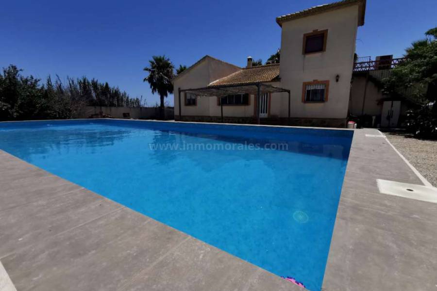 Herverkoop - Villa ( Finca ) - Catral