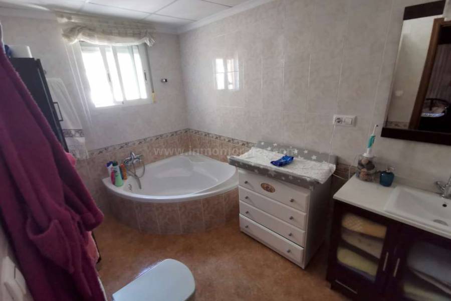 Herverkoop - Villa ( Finca ) - Catral