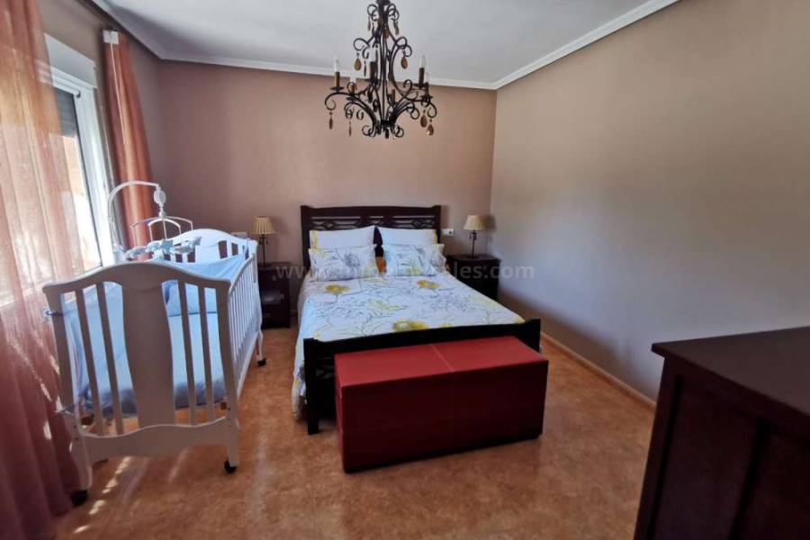Herverkoop - Villa ( Finca ) - Catral