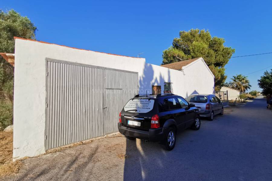 Resale - Country Villa   - Dolores