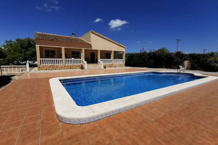 Resale - Country Villa   - Catral