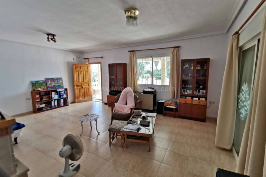 Resale - Country Villa   - Catral