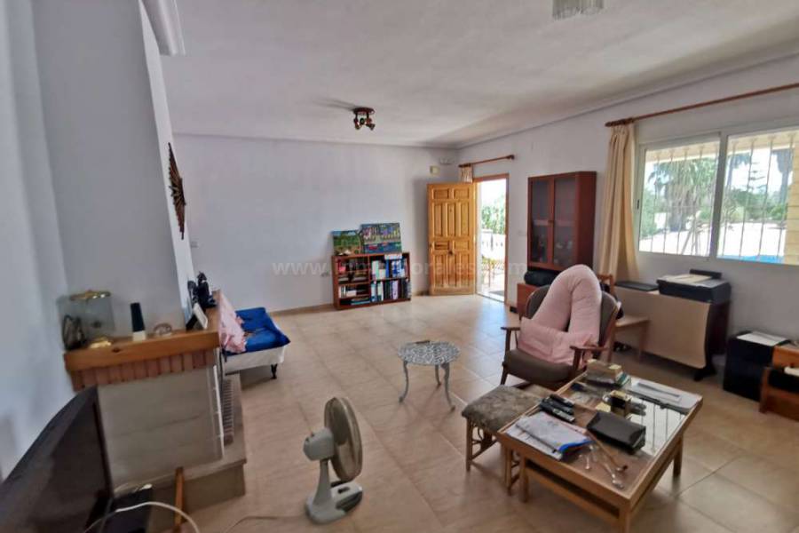 Resale - Country Villa   - Catral