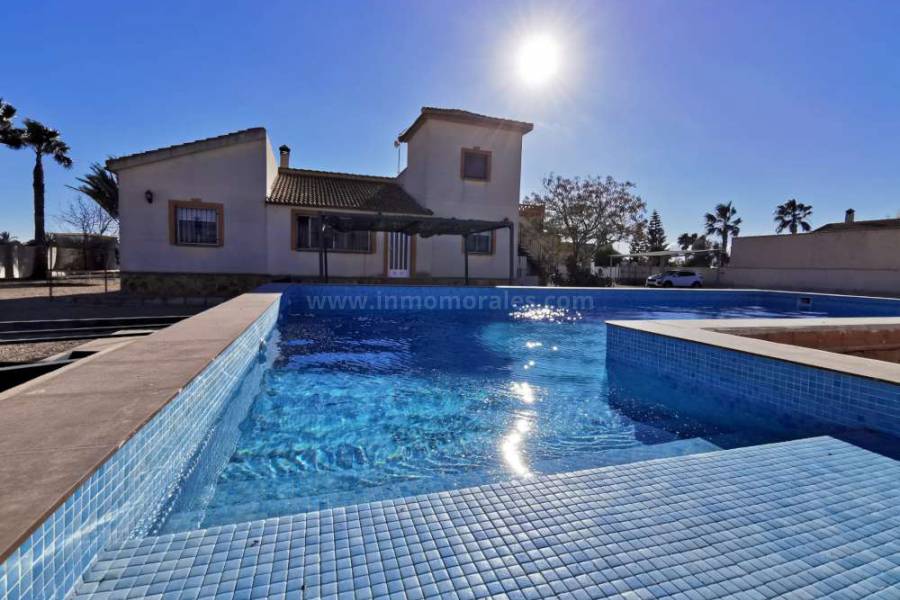 Herverkoop - Villa ( Finca ) - Catral