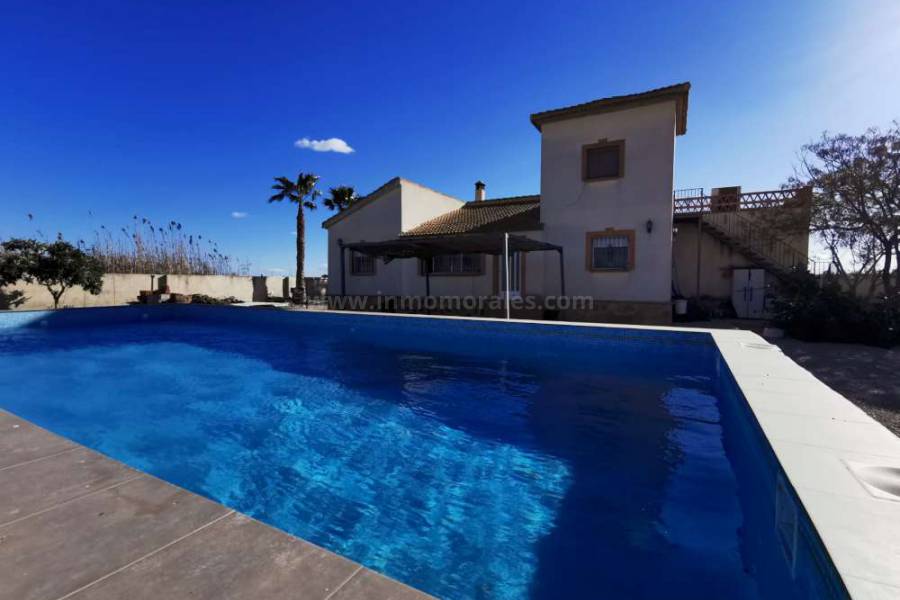 Herverkoop - Villa ( Finca ) - Catral