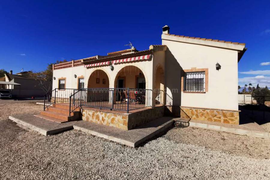 Herverkoop - Villa ( Finca ) - Catral
