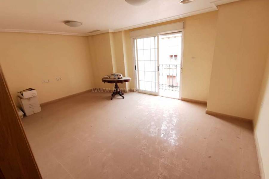 Resale - Apartment  - Almoradí