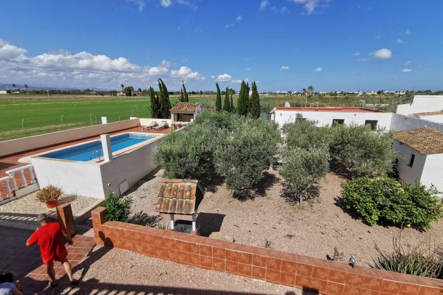 Venta - Casa de Campo - Catral