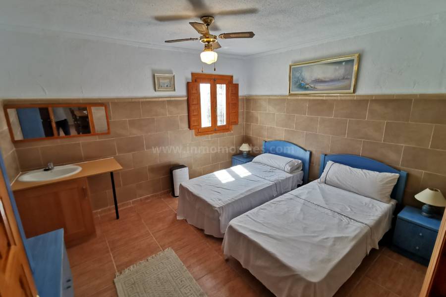 Venta - Casa de Campo - Catral