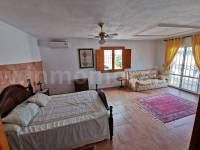 Venta - Casa de Campo - Catral