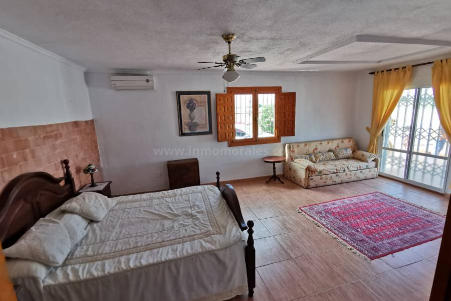 Venta - Casa de Campo - Catral