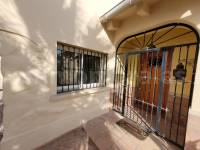 Venta - Villa con anexo - Crevillente - Crevillent