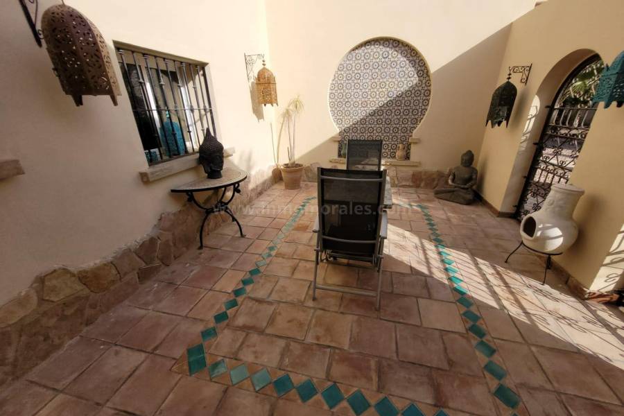 Venta - Villa con anexo - Crevillente - Crevillent