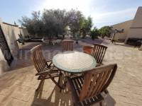 Venta - Villa con anexo - Crevillente - Crevillent
