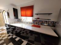 Venta - Villa con anexo - Crevillente - Crevillent