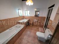 Venta - Villa con anexo - Crevillente - Crevillent