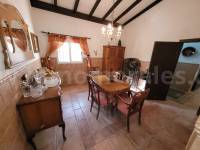 Venta - Villa con anexo - Crevillente - Crevillent