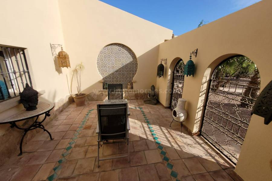Venta - Villa con anexo - Crevillente - Crevillent