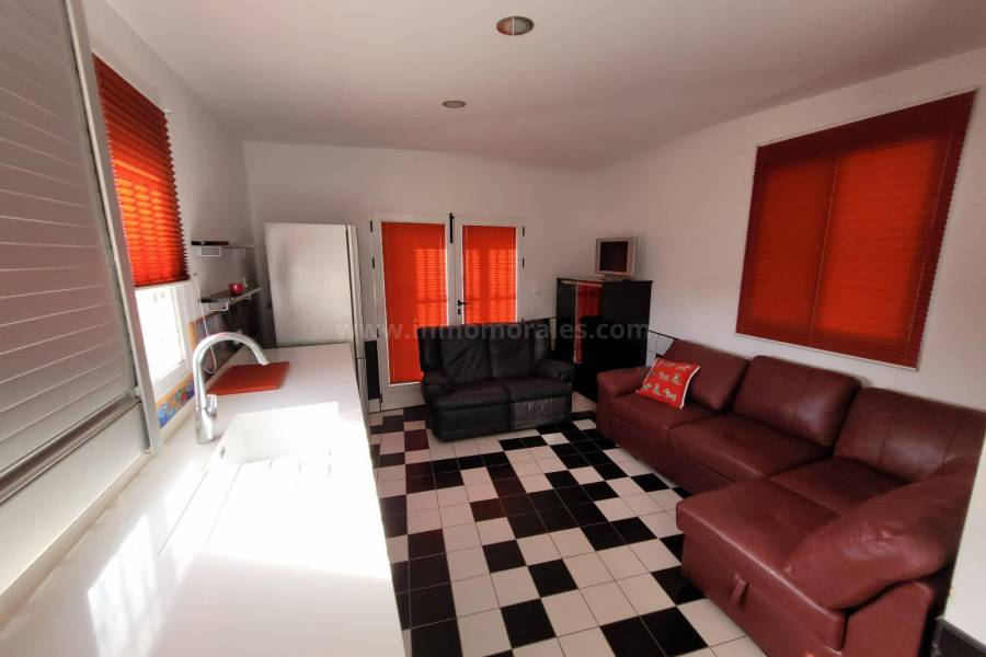 Venta - Villa con anexo - Crevillente - Crevillent