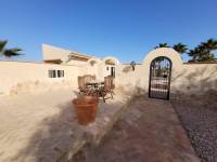 Venta - Villa con anexo - Crevillente - Crevillent