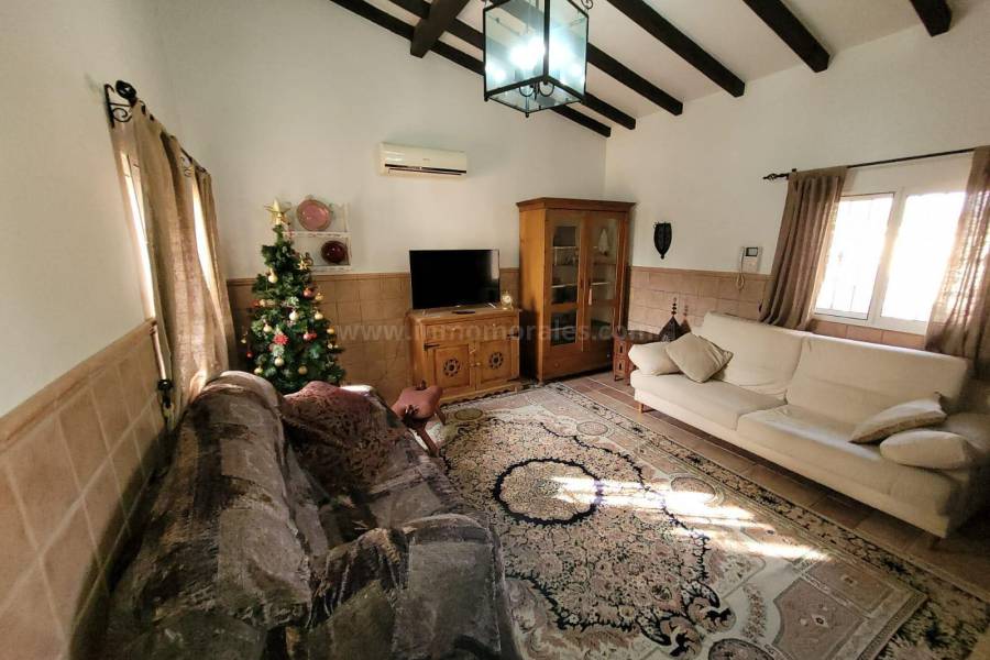 Venta - Villa con anexo - Crevillente - Crevillent