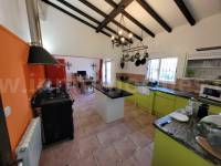 Venta - Villa con anexo - Crevillente - Crevillent