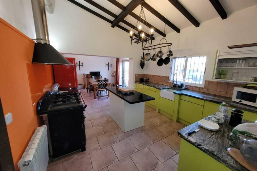 Venta - Villa con anexo - Crevillente - Crevillent