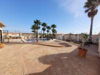 Venta - Villa con anexo - Crevillente - Crevillent