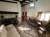 Venta - Villa con anexo - Crevillente - Crevillent