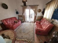 Venta - Villa con anexo - Crevillente - Crevillent