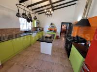 Venta - Villa con anexo - Crevillente - Crevillent