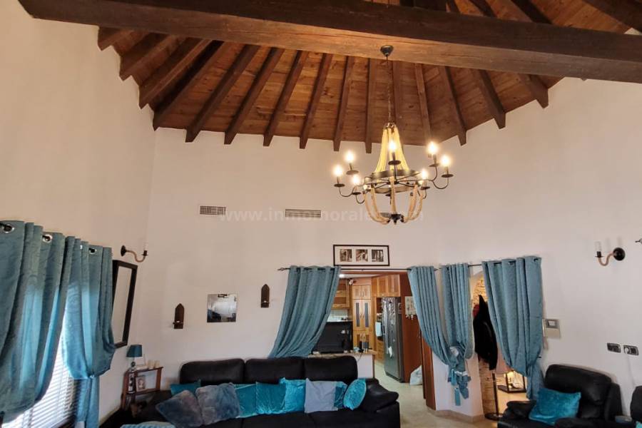 Resale - Country Villa   - Catral