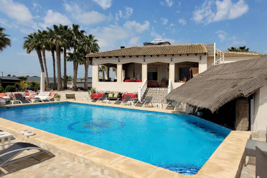 Herverkoop - Villa ( Finca ) - Catral