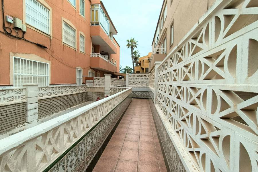 Resale - Apartment  - La Mata