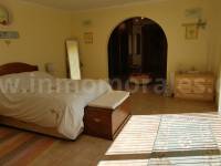 Venta - Villa con anexo - Crevillente - Crevillent